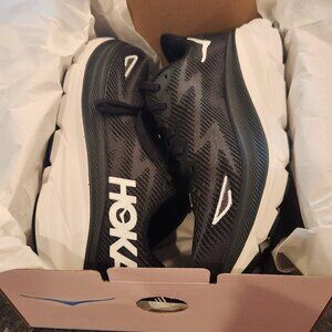 HOKA ONE ONE Clifton 9 Womens Size 6